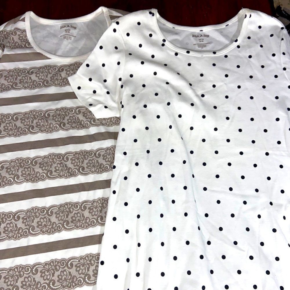 Bundle of 2 white stag tops
